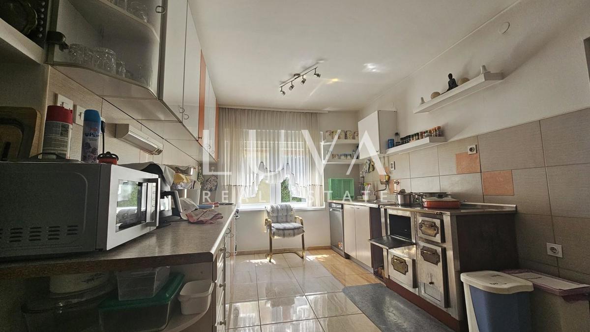 Casa In vendita - SISAČKO-MOSLAVAČKA LEKENIK