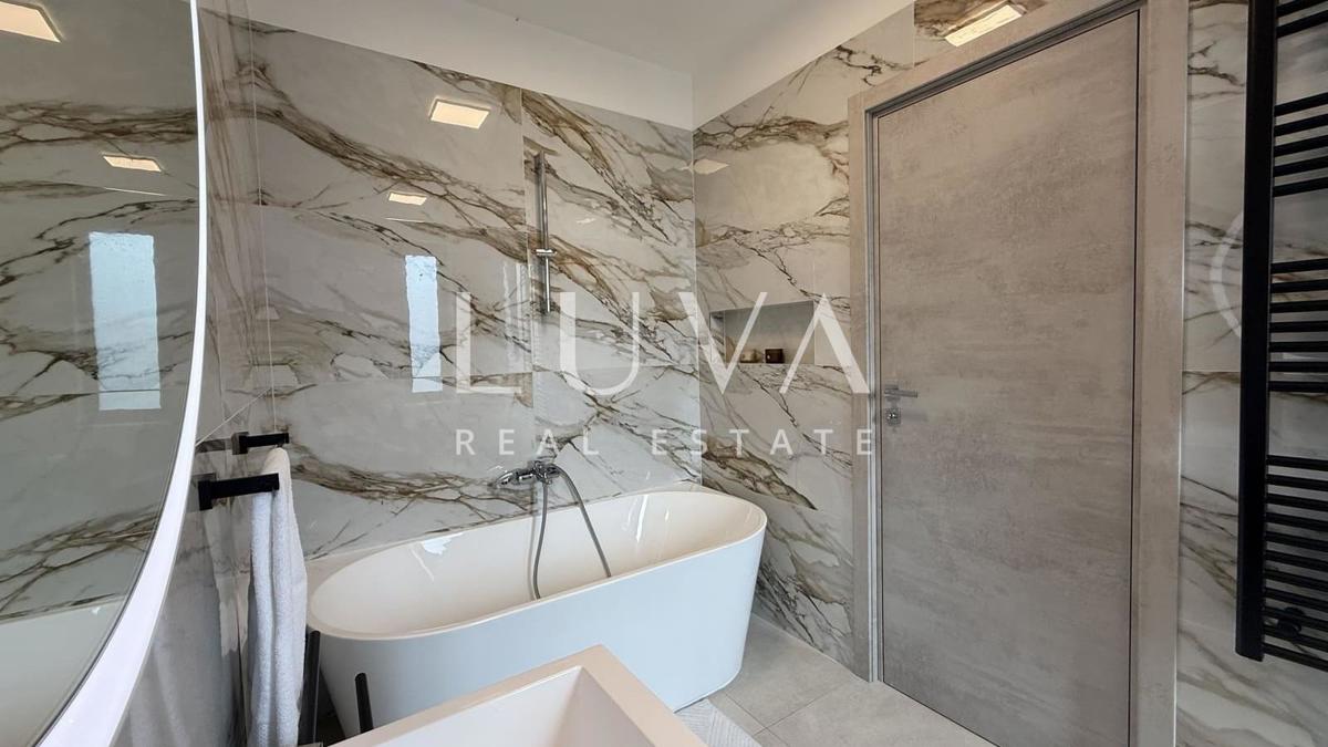 Maison À vendre - SPLITSKO-DALMATINSKA KAŠTELA