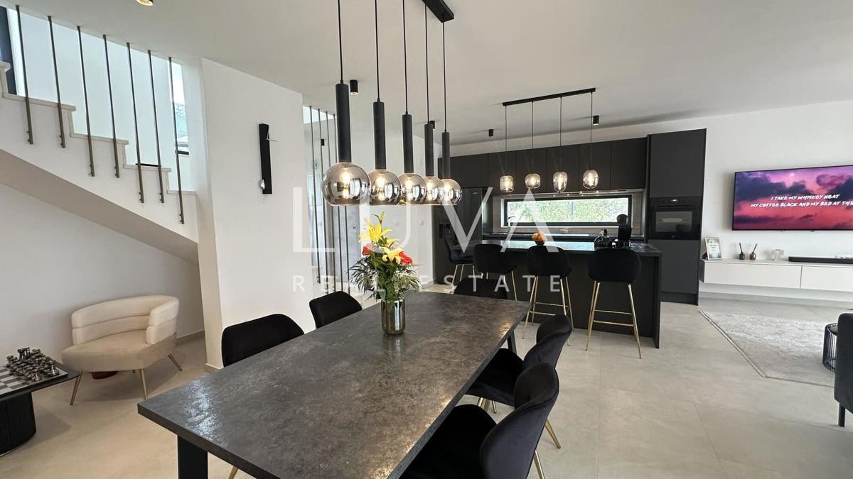 Maison À vendre - SPLITSKO-DALMATINSKA KAŠTELA