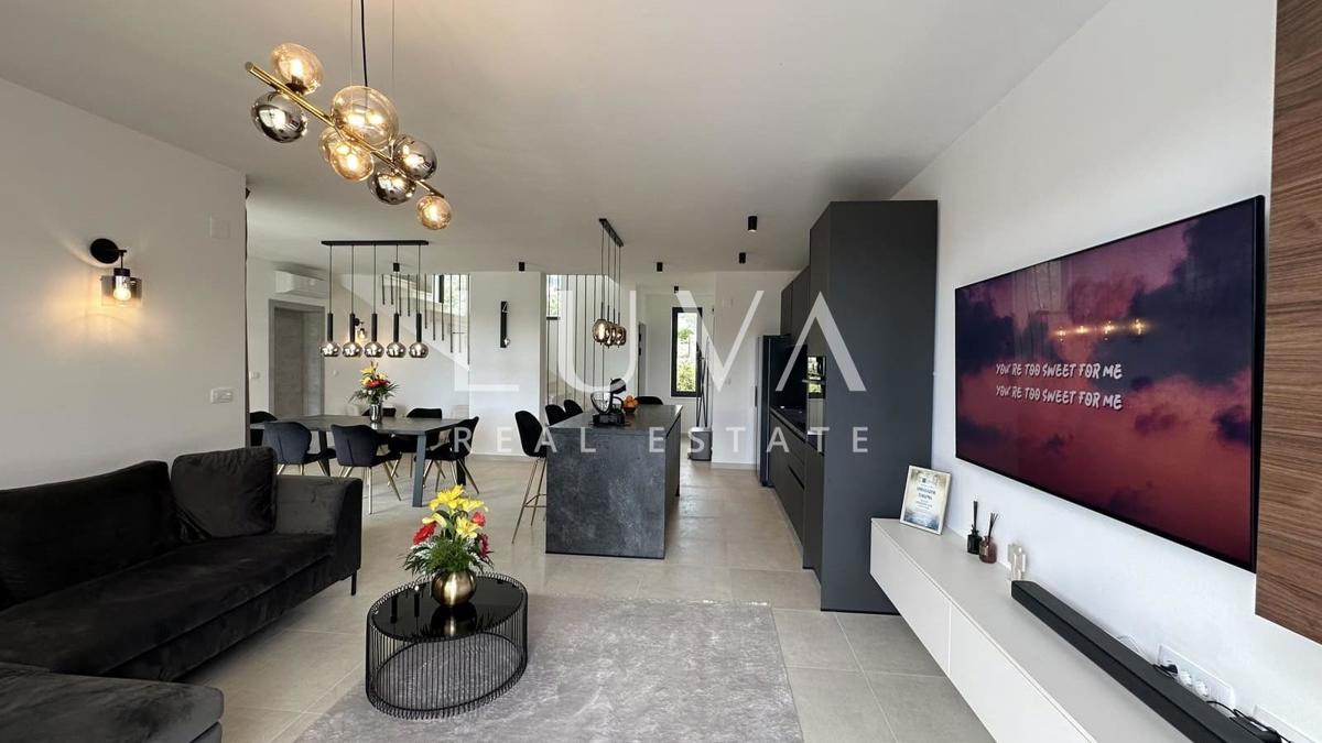 Maison À vendre - SPLITSKO-DALMATINSKA KAŠTELA