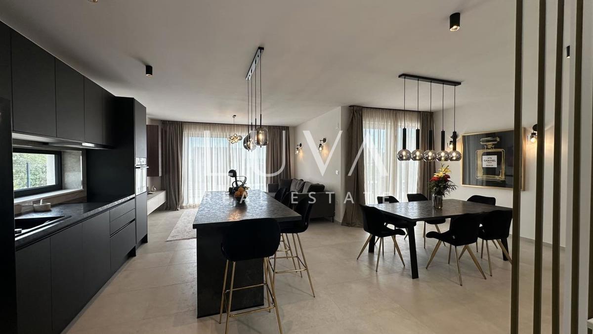 Maison À vendre - SPLITSKO-DALMATINSKA KAŠTELA
