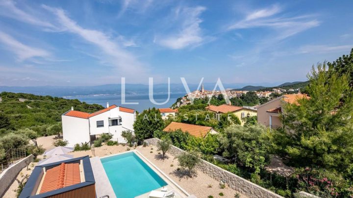 Hiša za najem 200 m² – Krk