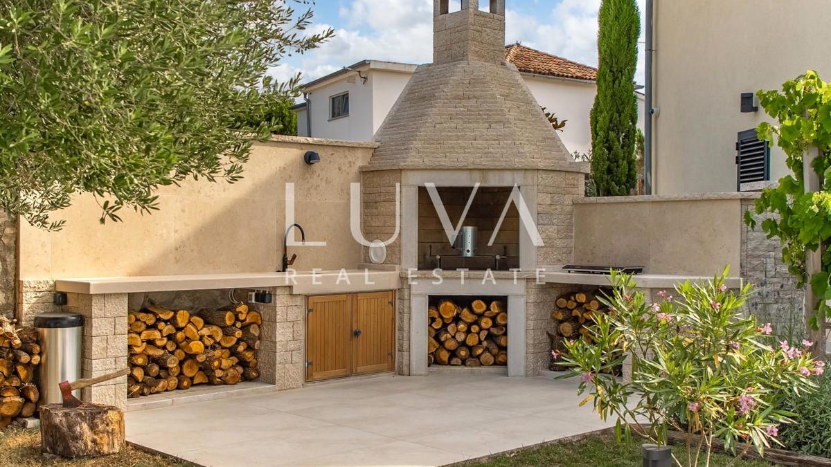 Casa In vendita - ISTARSKA RAŠA