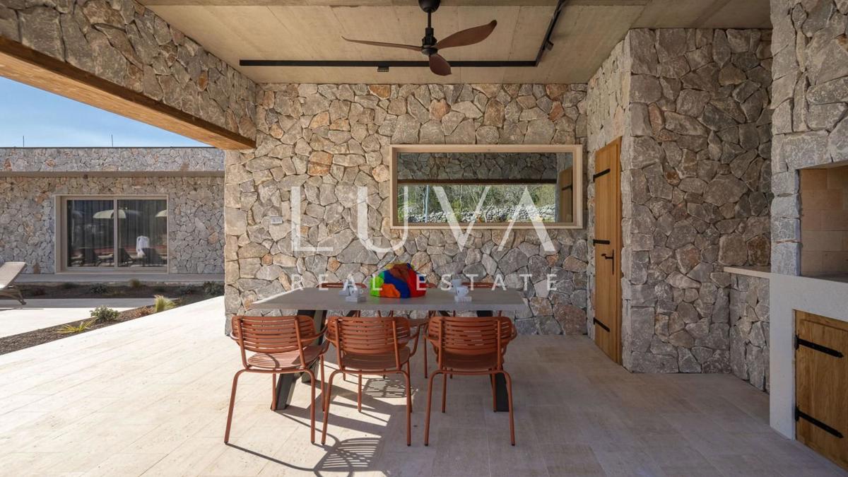 Casa In vendita - SPLITSKO-DALMATINSKA DICMO