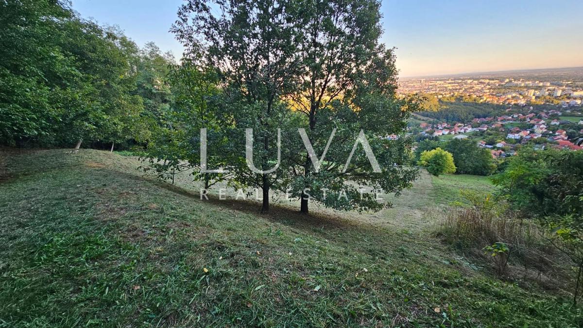 Terreno In vendita - GRAD ZAGREB ZAGREB