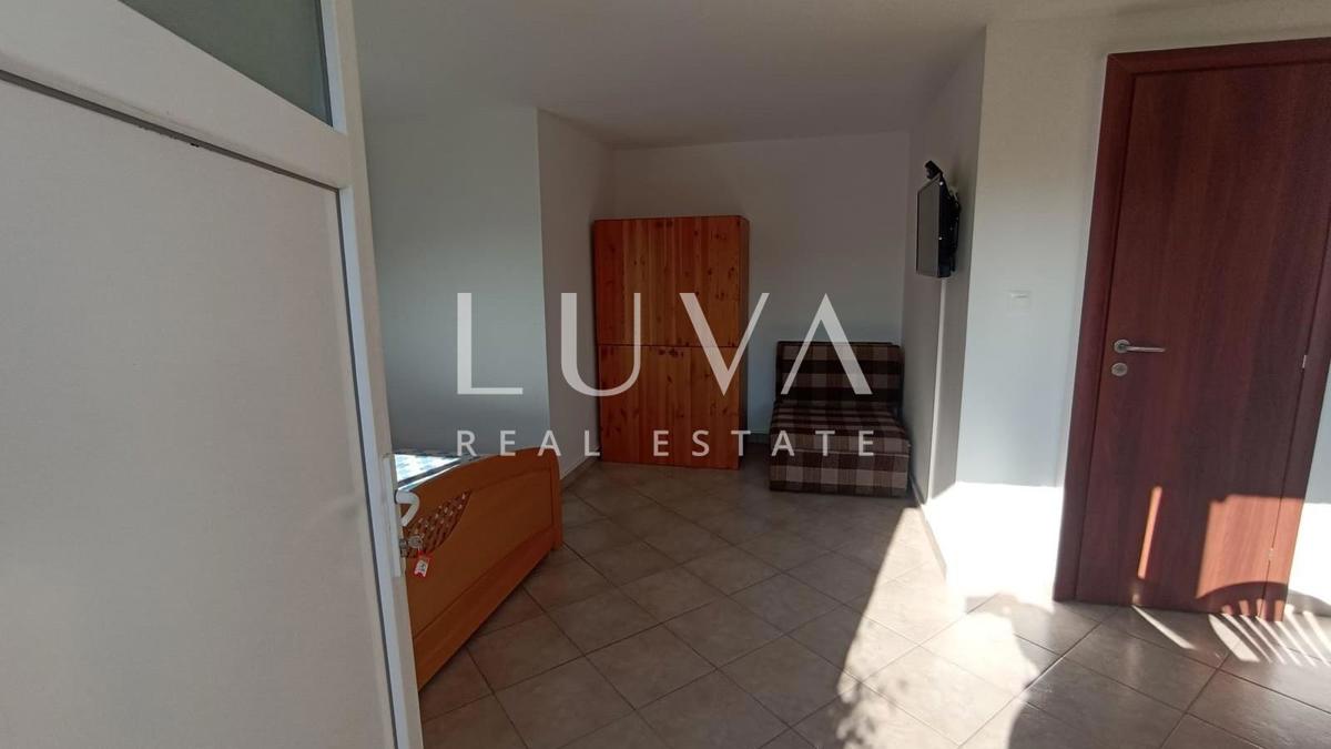 House For sale - SPLITSKO-DALMATINSKA MARINA