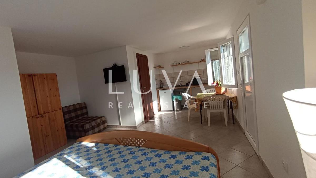 House For sale - SPLITSKO-DALMATINSKA MARINA