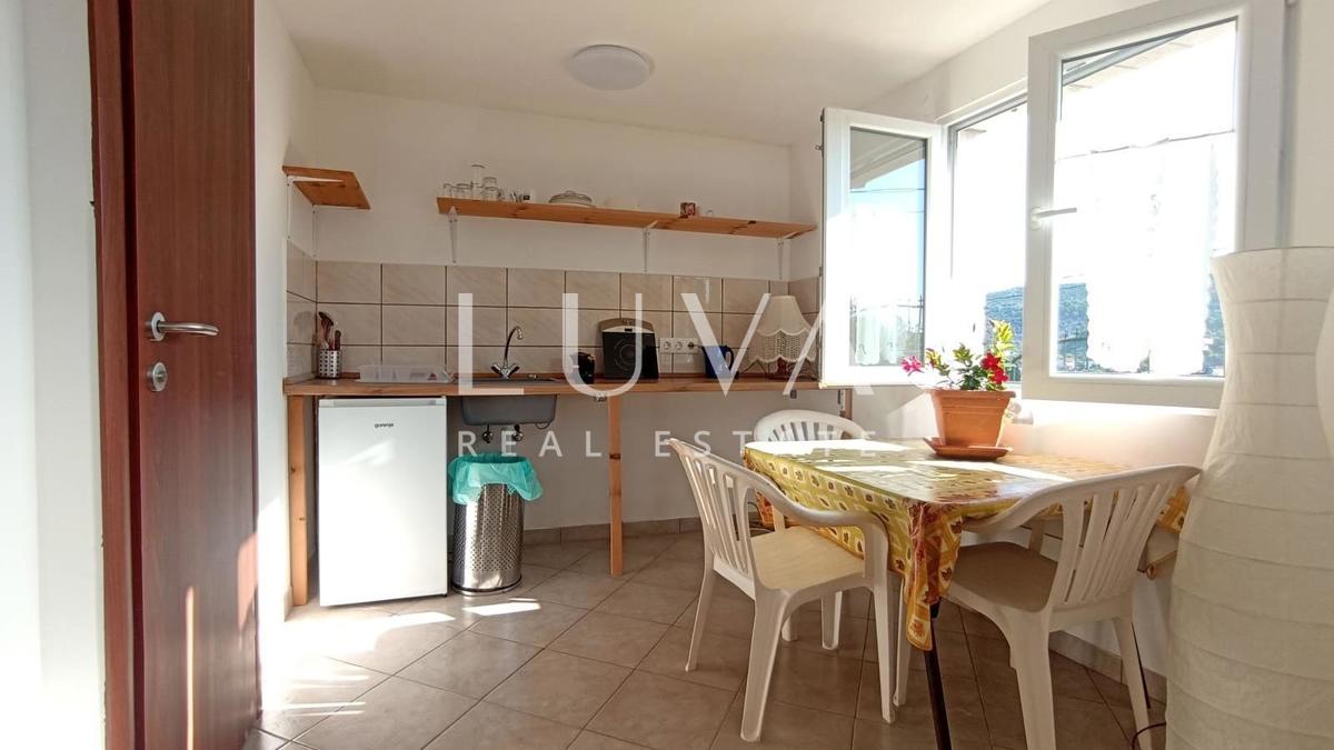 House For sale - SPLITSKO-DALMATINSKA MARINA