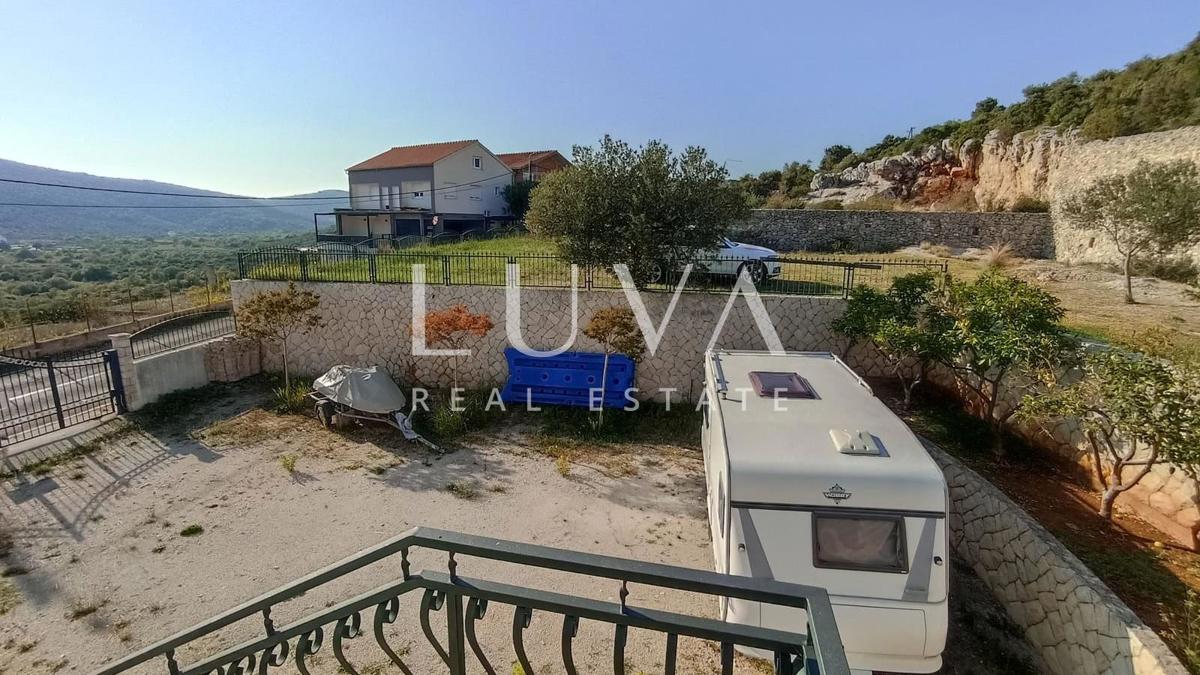 House For sale - SPLITSKO-DALMATINSKA MARINA