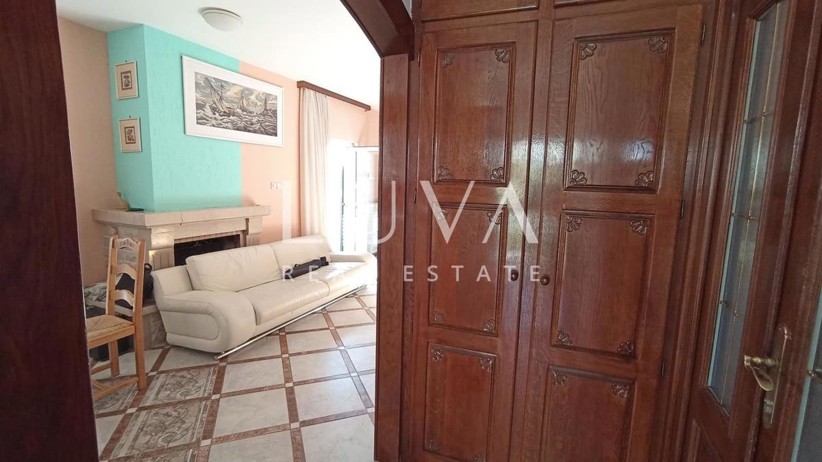 House For sale - SPLITSKO-DALMATINSKA MARINA