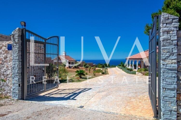 Hiša Na predaj - SPLITSKO-DALMATINSKA HVAR