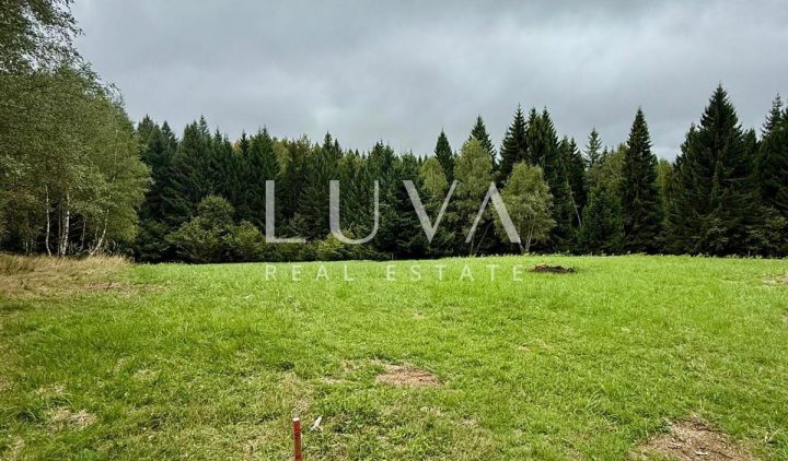 Zemljište na prodaju 800 m² – Skrad
