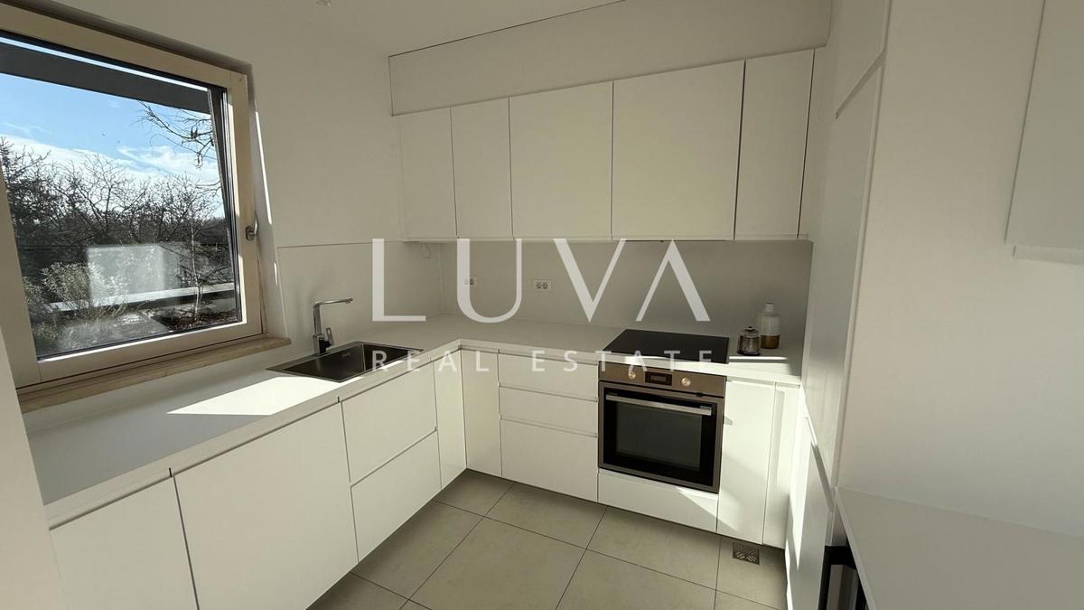 Appartement À louer - GRAD ZAGREB ZAGREB