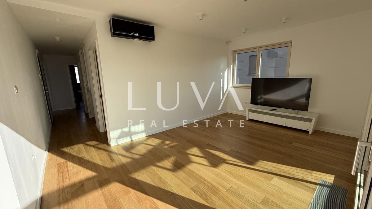 Appartement À louer - GRAD ZAGREB ZAGREB
