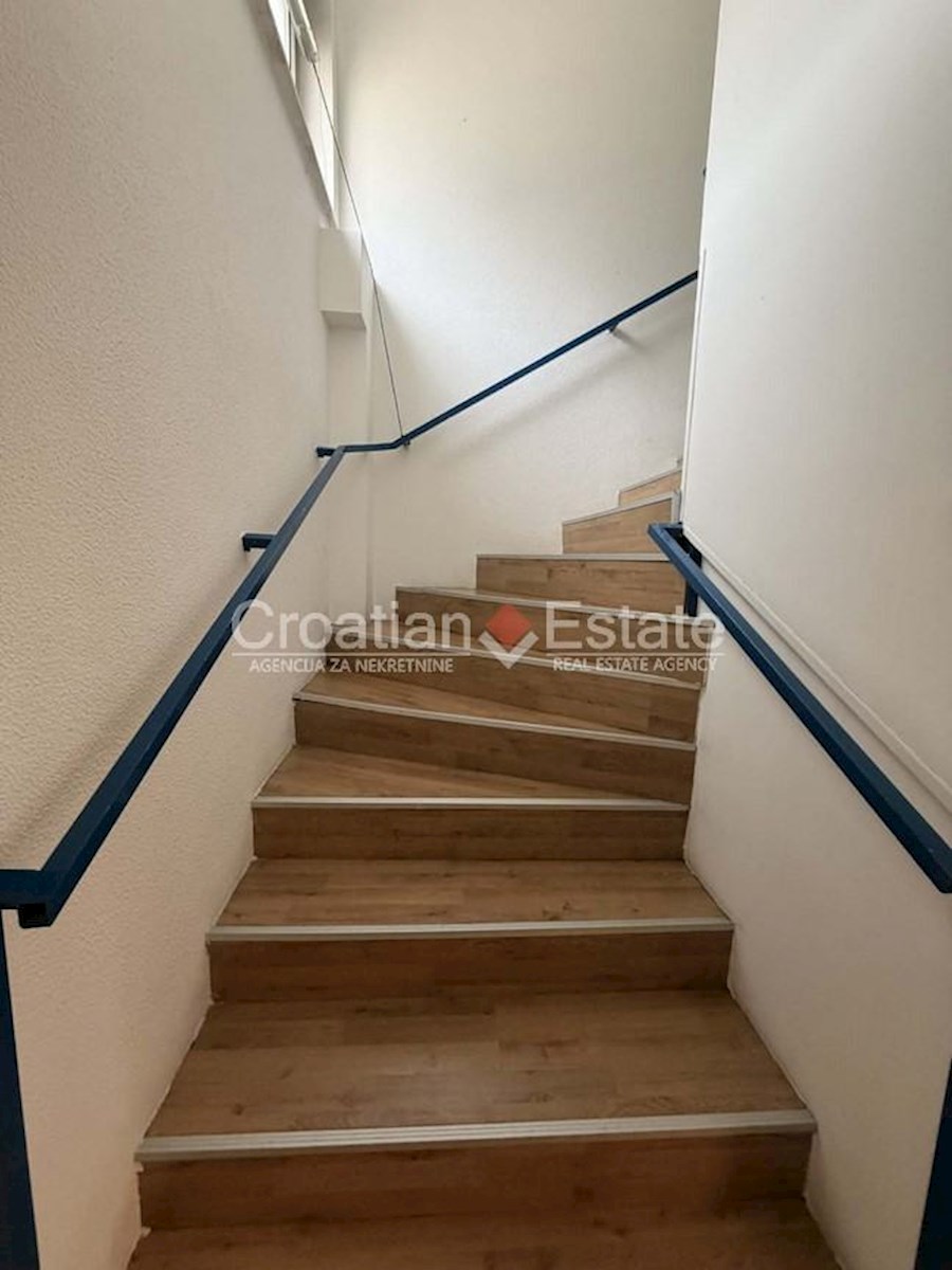 Komerční K pronájmu - SPLITSKO-DALMATINSKA SPLIT