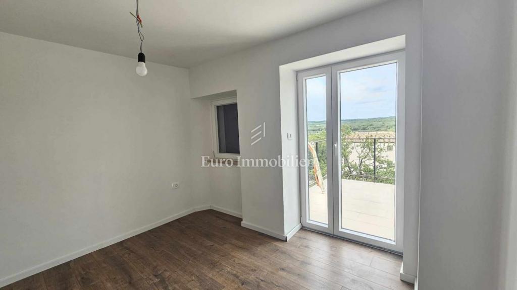 House For sale - Istarska Višnjan - foto 1/8