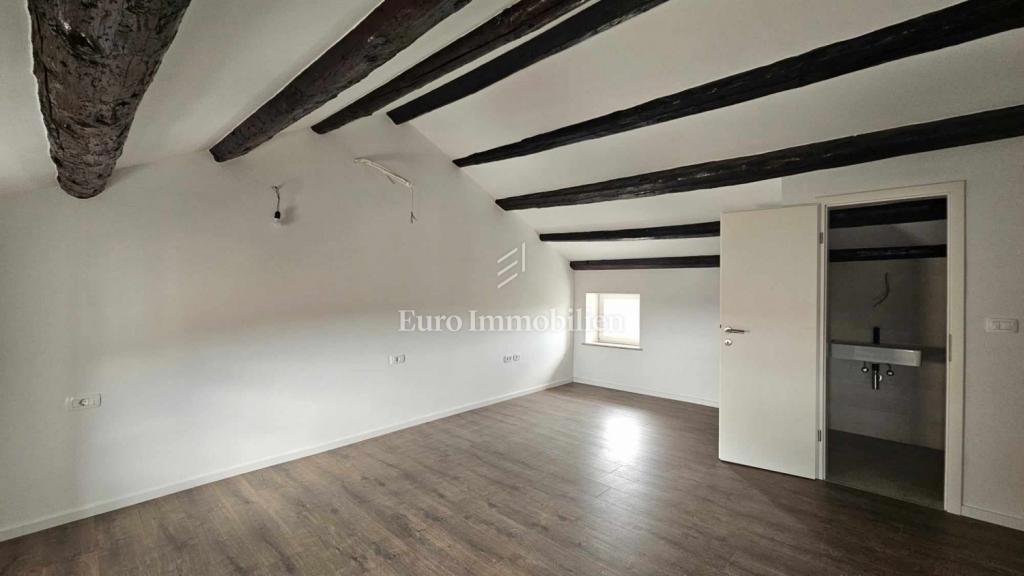 House For sale - Istarska Višnjan - foto 2/8