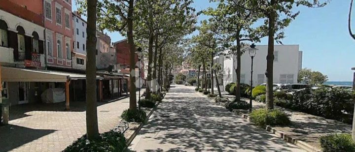 Poslovni prostor za najam 35 m² – Rovinj