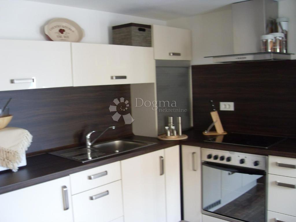 House For sale - PRIMORSKO-GORANSKA NOVI VINODOLSKI