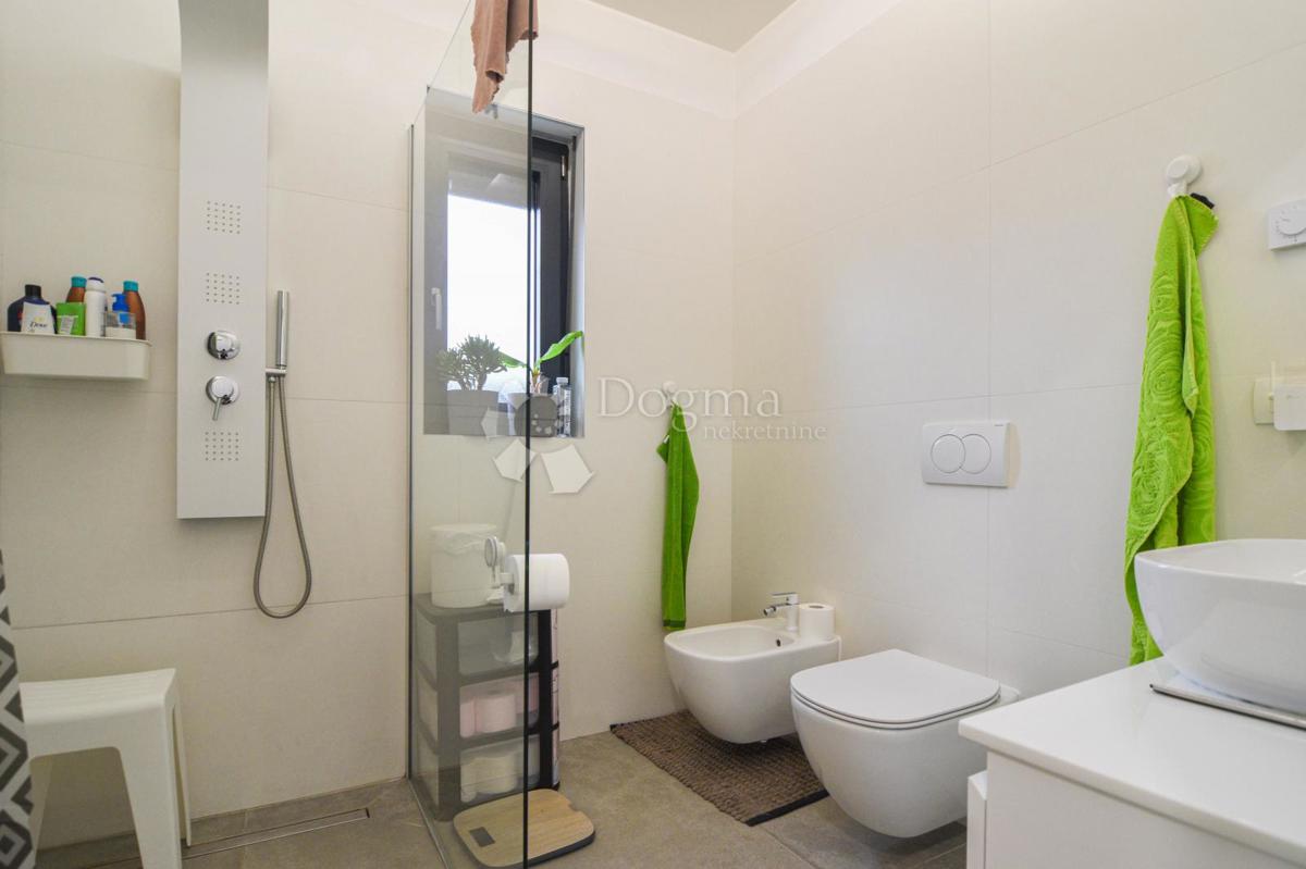 House For sale - ISTARSKA UMAG
