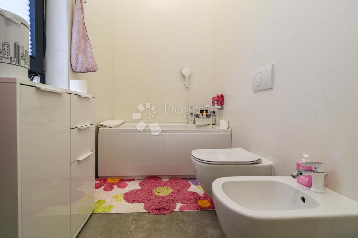 House For sale - ISTARSKA UMAG
