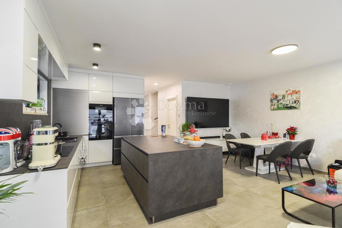 House For sale - ISTARSKA UMAG
