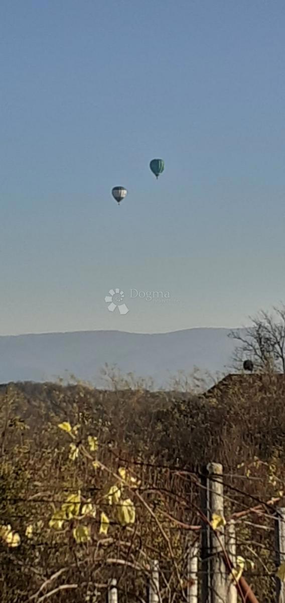 Pozemok Na predaj - KRAPINSKO-ZAGORSKA VELIKO TRGOVIŠĆE