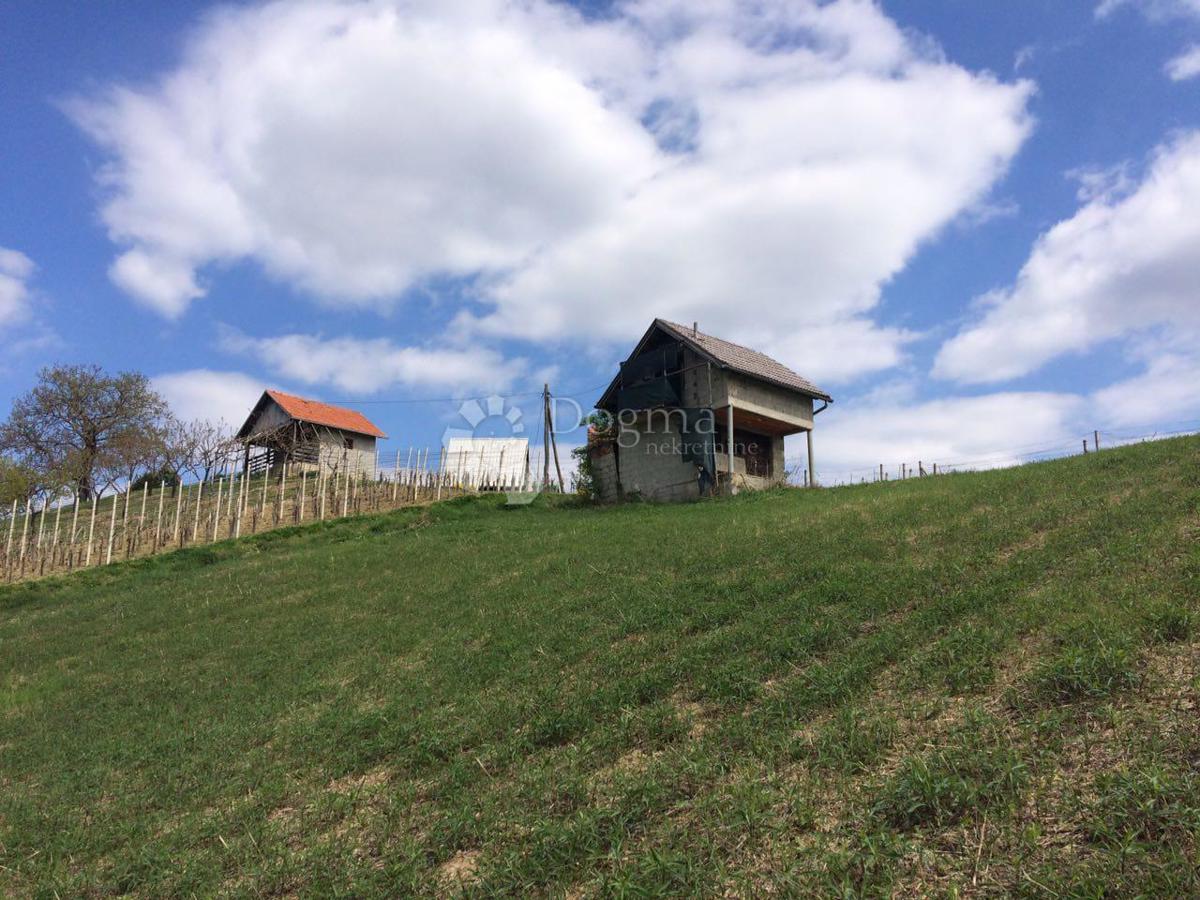 Pozemok Na predaj - KRAPINSKO-ZAGORSKA VELIKO TRGOVIŠĆE