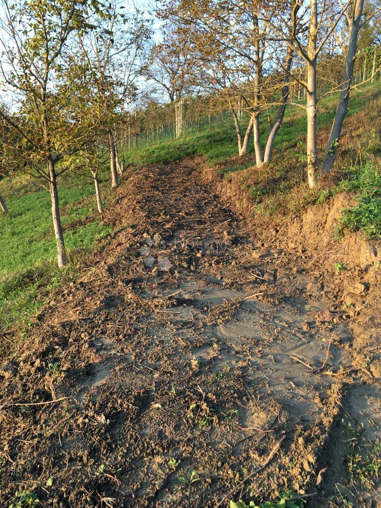 Pozemok Na predaj - KRAPINSKO-ZAGORSKA VELIKO TRGOVIŠĆE
