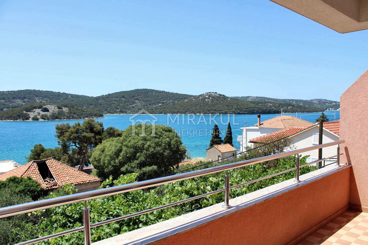 Apartment Zu verkaufen - ŠIBENSKO-KNINSKA MURTER