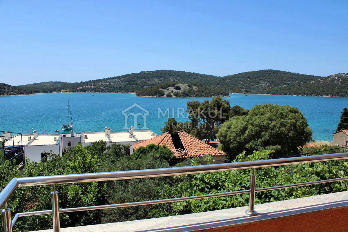 Apartment Zu verkaufen - ŠIBENSKO-KNINSKA MURTER