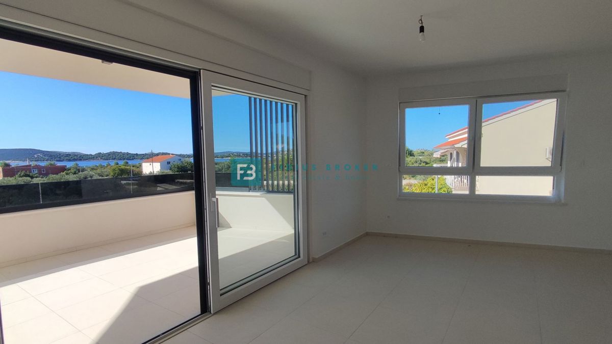 Flat For sale - ŠIBENSKO-KNINSKA VODICE