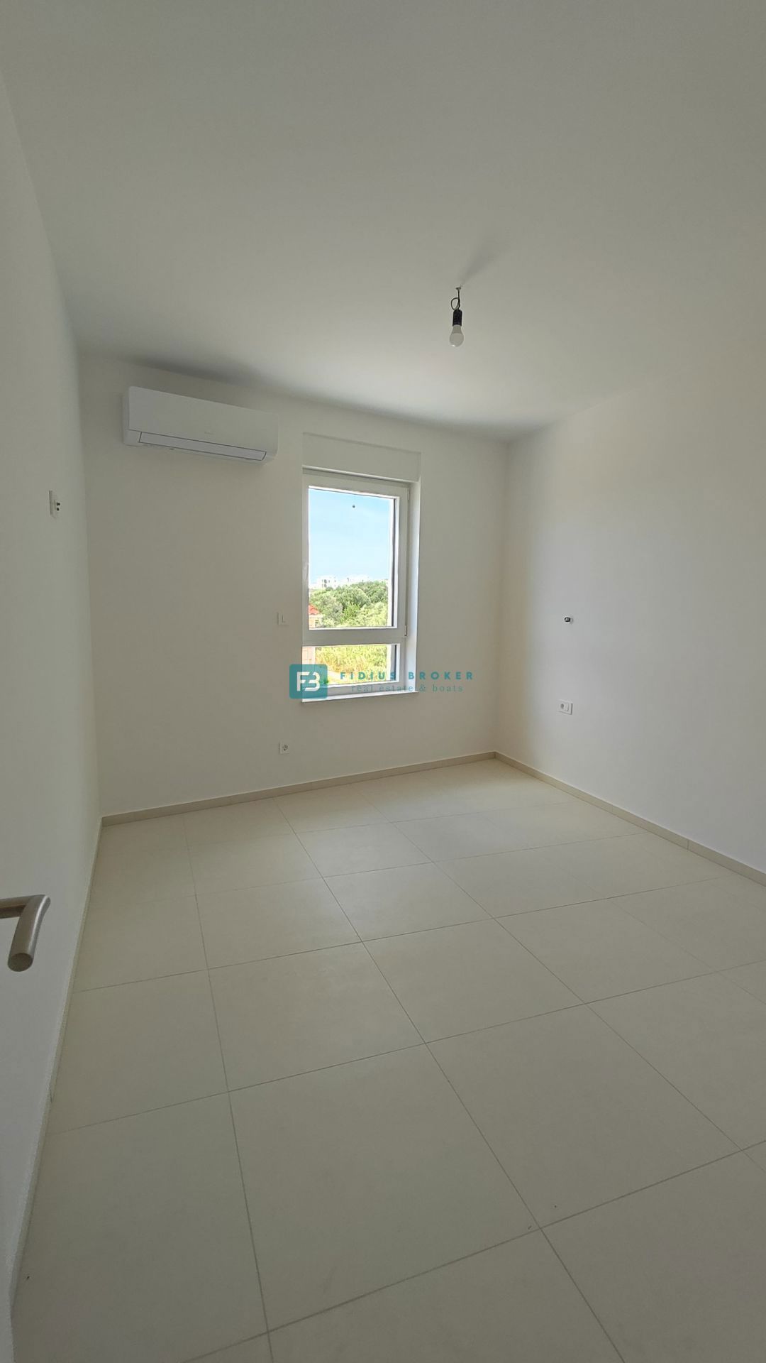 Flat For sale - ŠIBENSKO-KNINSKA VODICE