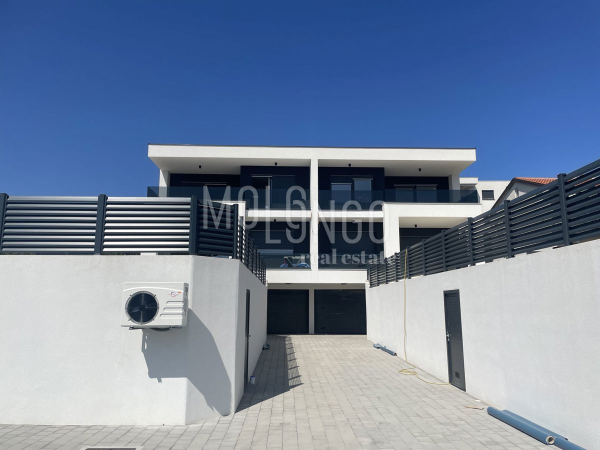 Maison À louer - PRIMORSKO-GORANSKA KOSTRENA
