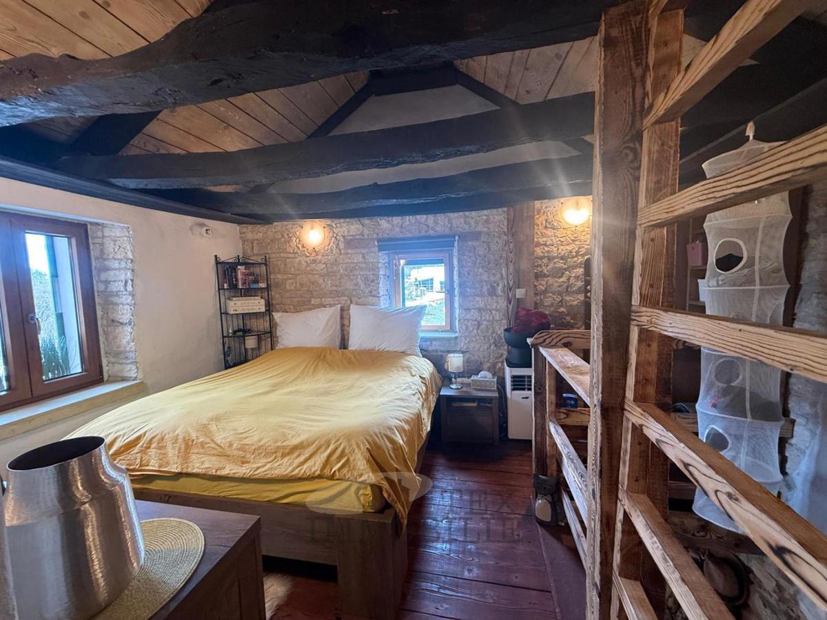 Kuća Na prodaju - ISTARSKA SVETI PETAR U ŠUMI
