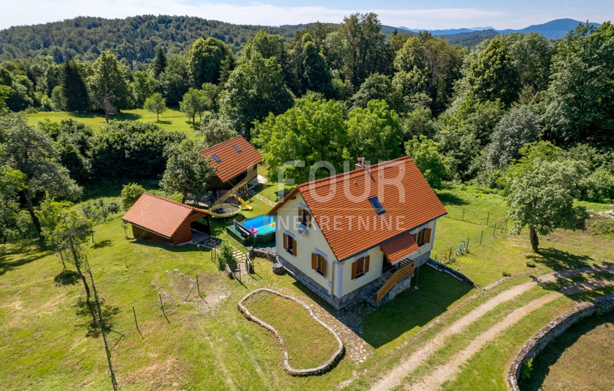 Kuća Na prodaju - PRIMORSKO-GORANSKA BROD MORAVICE