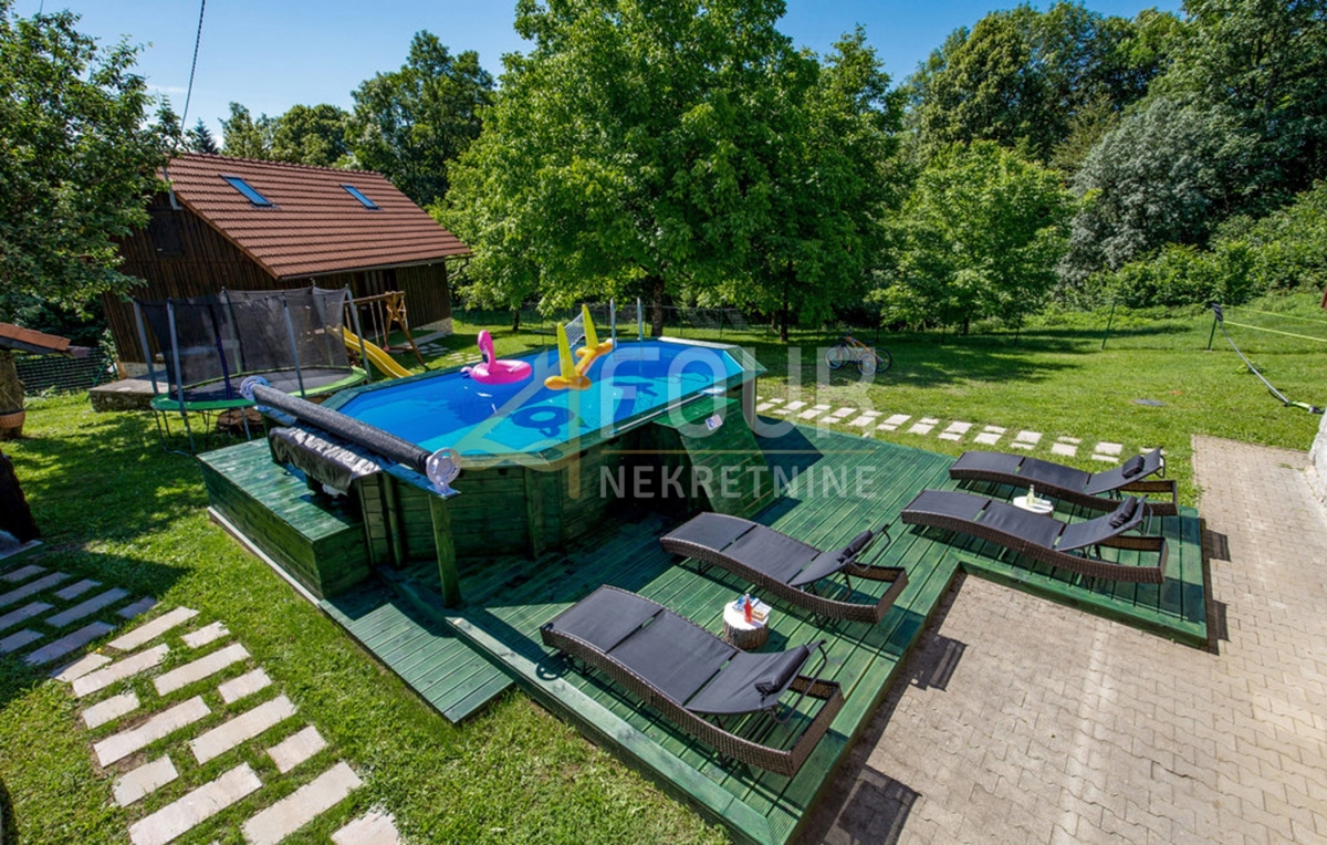 Kuća Na prodaju - PRIMORSKO-GORANSKA BROD MORAVICE