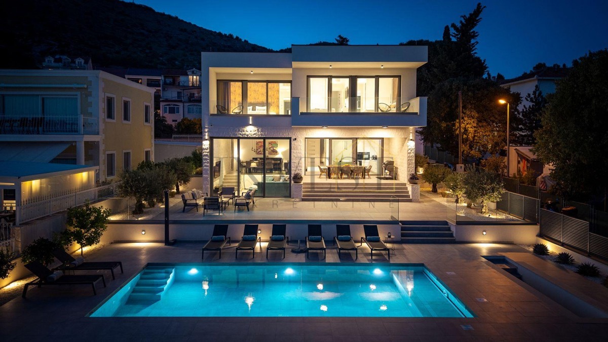 Haus Zu verkaufen - SPLITSKO-DALMATINSKA TROGIR