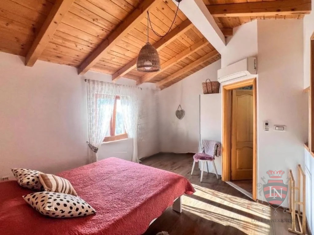 Dom Na sprzedaż - ISTARSKA LUPOGLAV