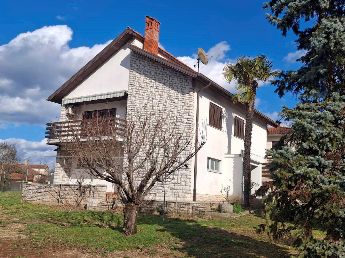 Kuća Na prodaju - ISTARSKA PAZIN