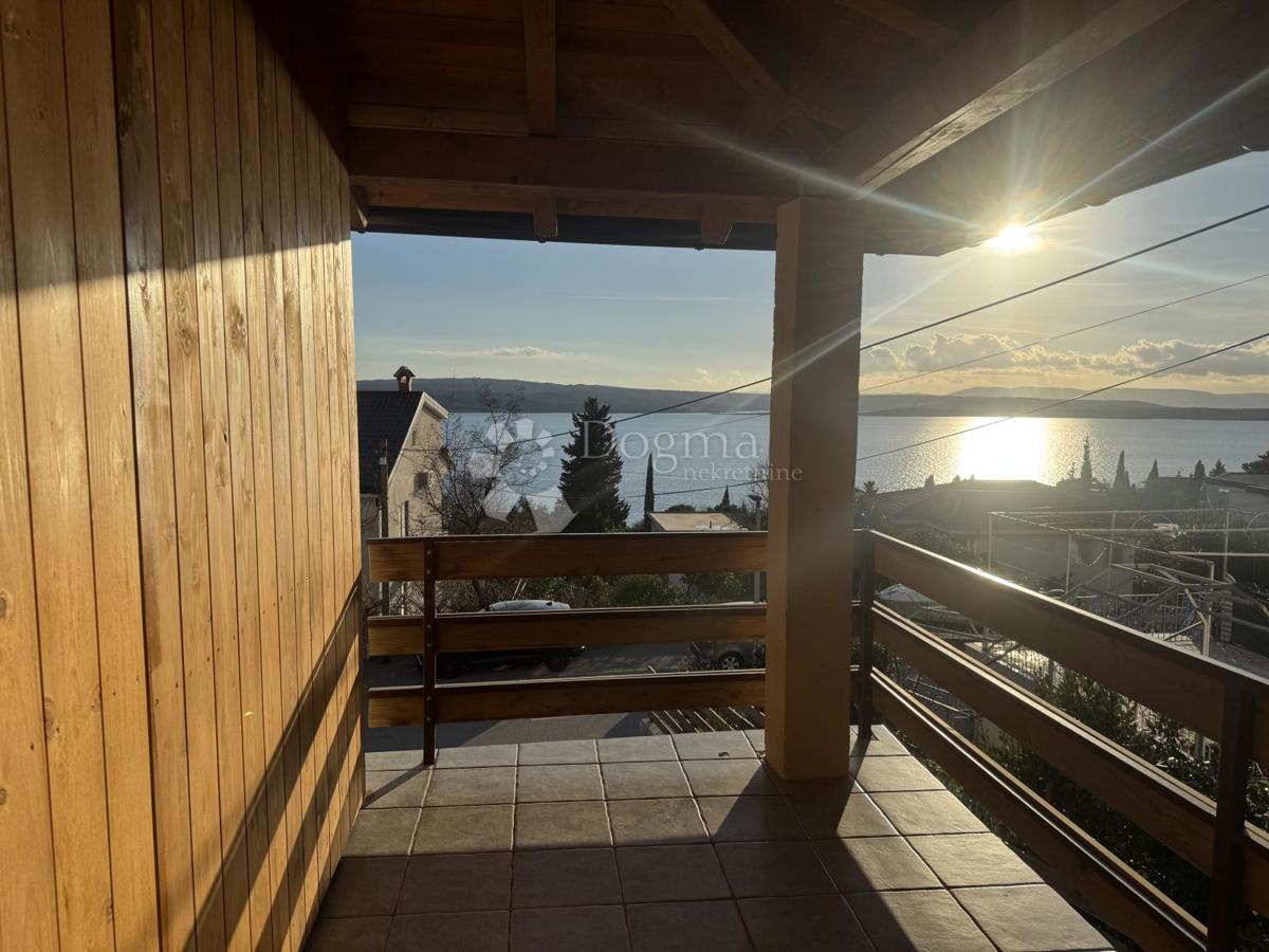 Stan Na prodaju - PRIMORSKO-GORANSKA CRIKVENICA