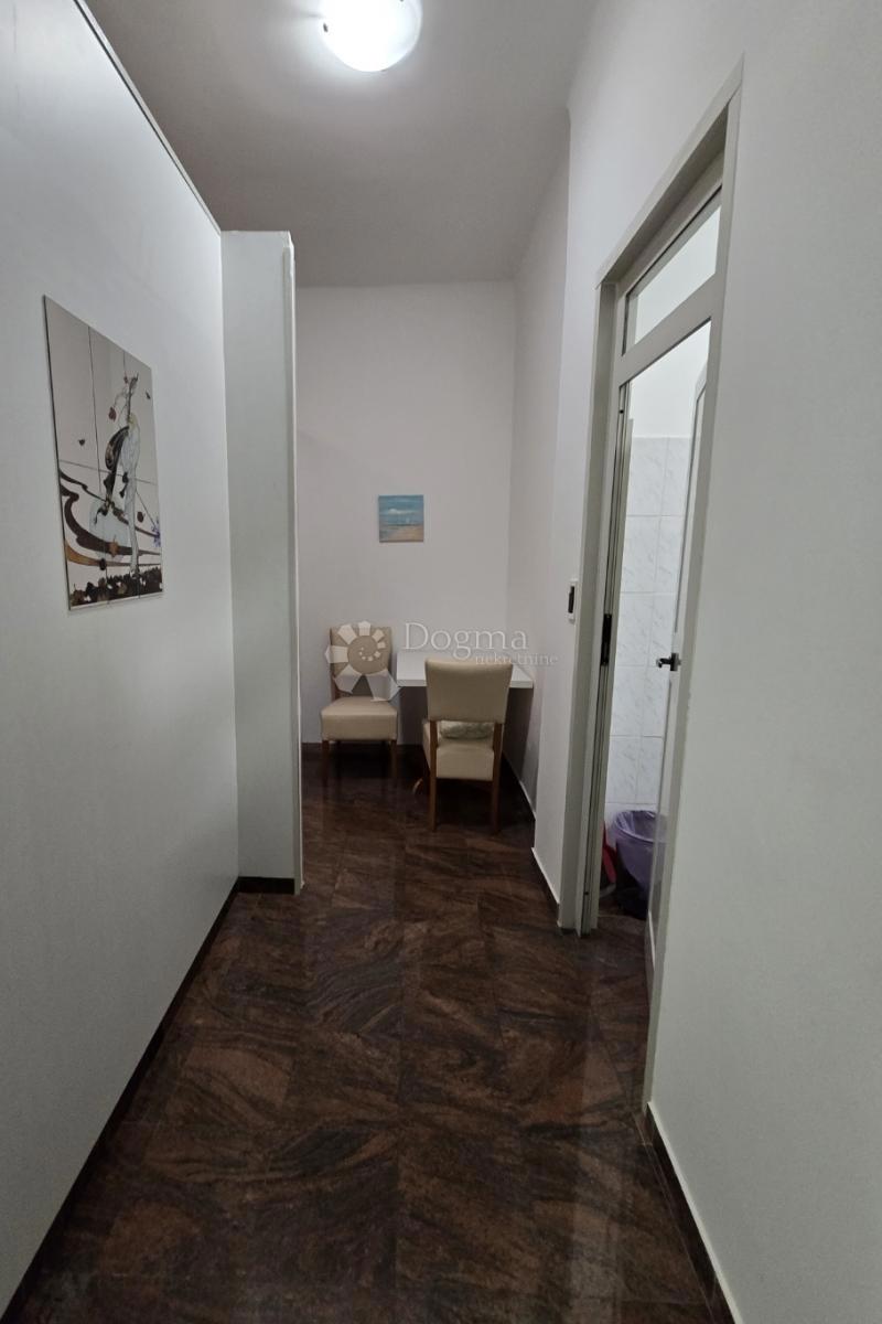 Mieszkanie Do wynajęcia - Primorsko-goranska Rijeka - foto 3/6