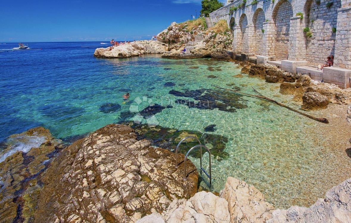 Komerčné Na predaj - ISTARSKA ROVINJ