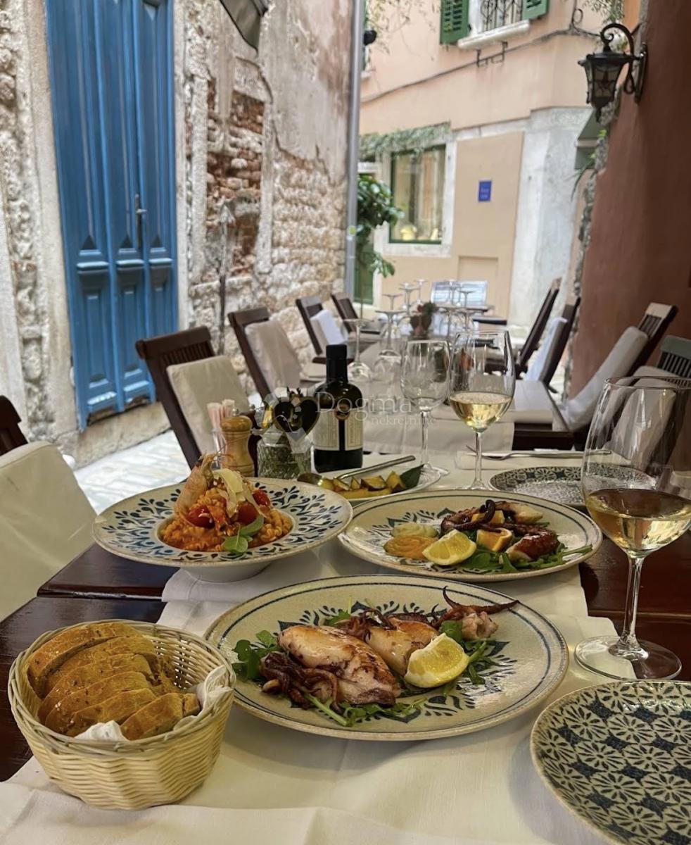 Komerčné Na predaj - ISTARSKA ROVINJ
