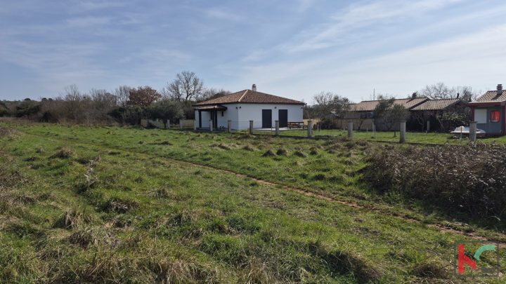 Grundstück zu verkaufen 1860 m² – Pula