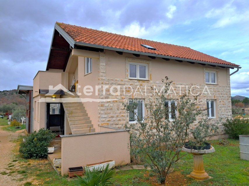 Casa In vendita - šibensko-kninska Vodice - foto 2/11