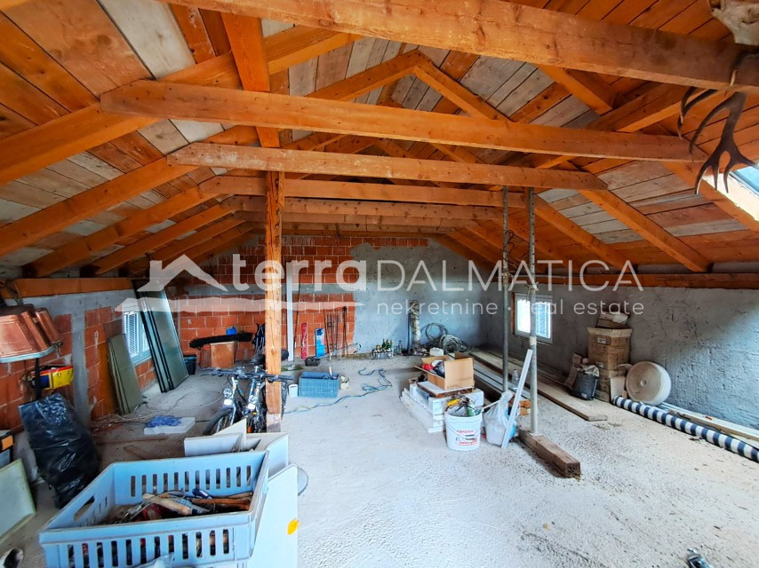 Casa In vendita - ŠIBENSKO-KNINSKA VODICE