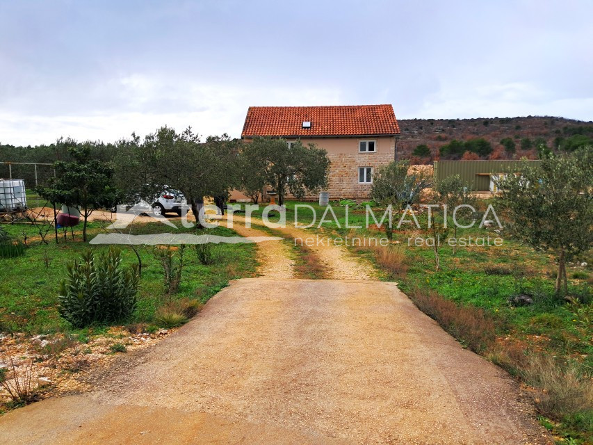 Casa In vendita - ŠIBENSKO-KNINSKA VODICE