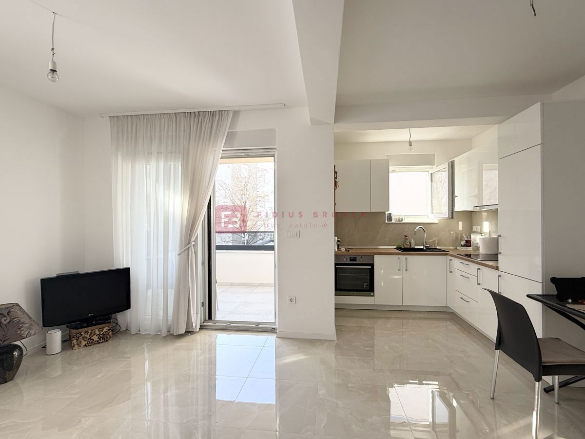 Flat For sale - ŠIBENSKO-KNINSKA VODICE