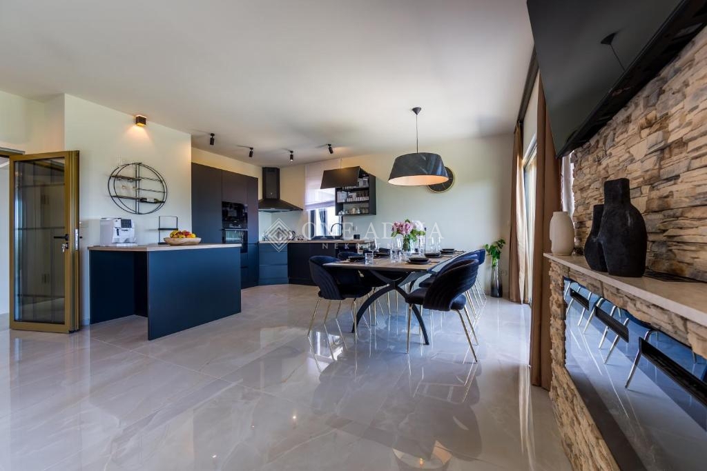 House For sale - PRIMORSKO-GORANSKA LOVRAN
